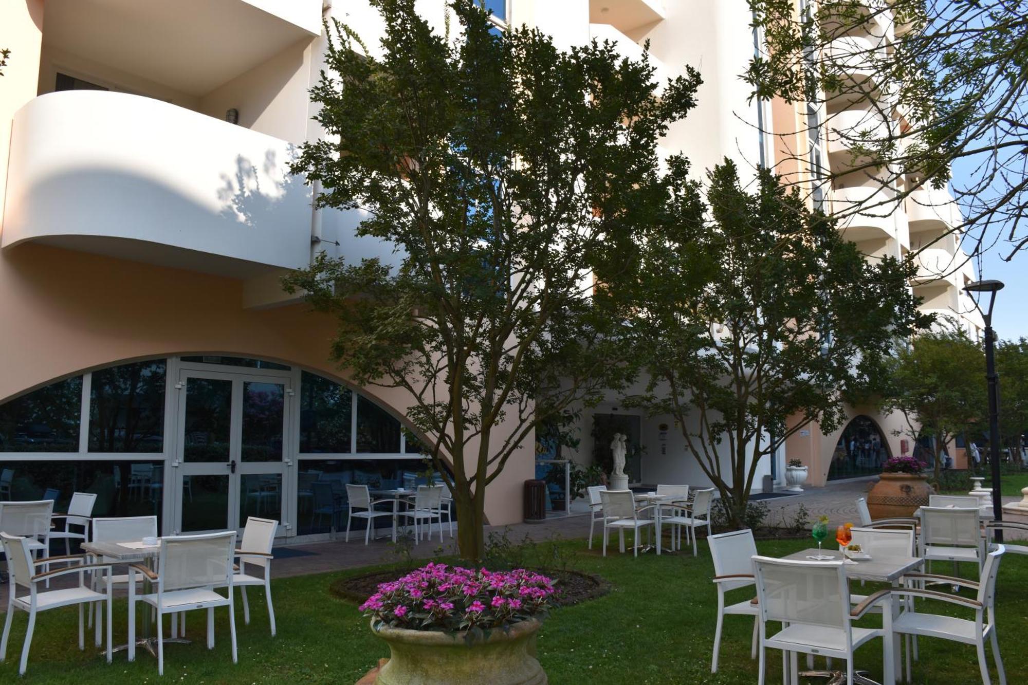 Aparthotel Holiday Bibione Exteriér fotografie